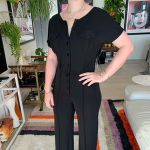 ❤️EUC Rachel Zoe black jumpsuit size 2